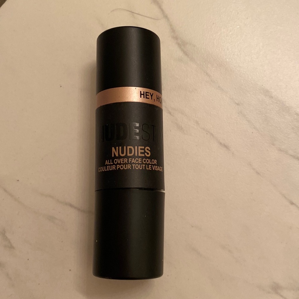 NUDESTIX glow highlighter - hey honey